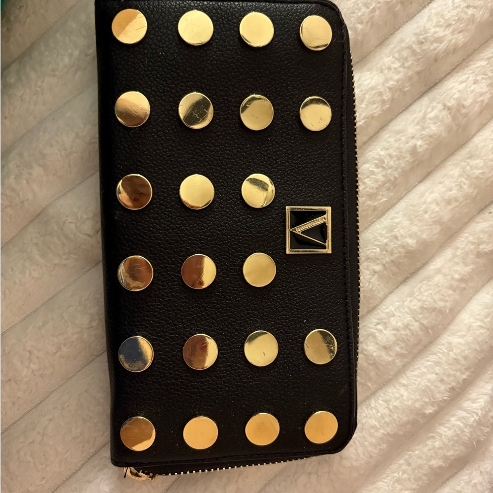 VICTORIA SECRETBlack Wallet with Gold Studs